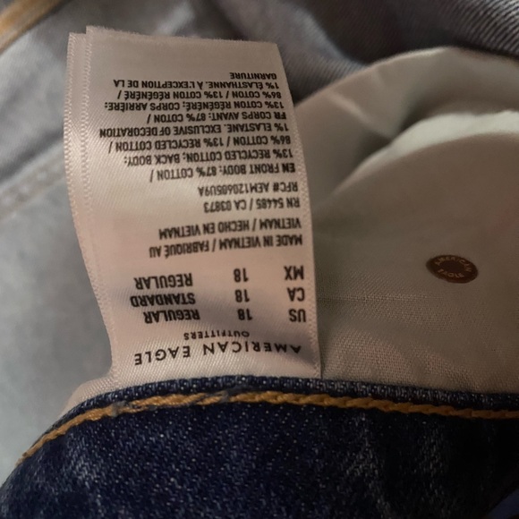 American Eagle Outfitters Women’s high waisted super baggy Straight Blue Jeans - Picture 6 of 6